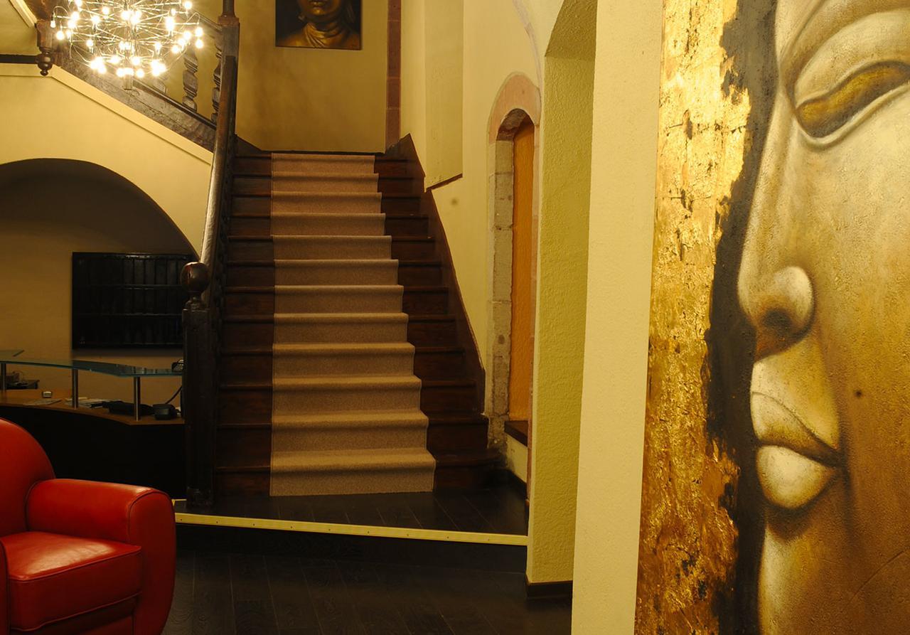 Hotel Du Clocher Rodez Exterior foto